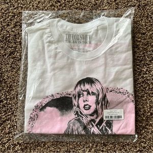 NEW Taylor Swift Eras Tour Lover tee